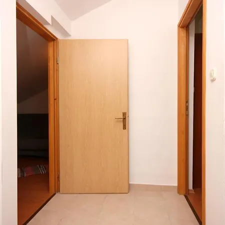 Ljubac 5947a Apartman Rtina